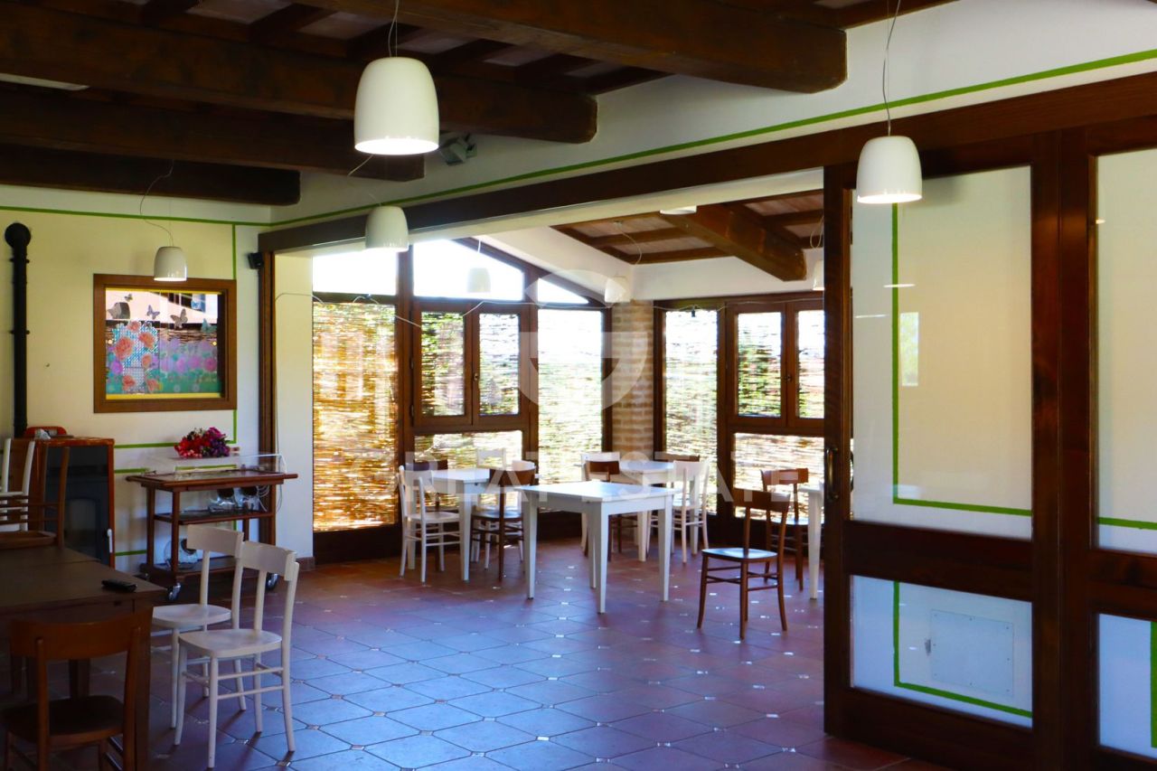 Дом в Кастильоне-дель-Лаго, Италия, 1 112.85 м² - фото 8