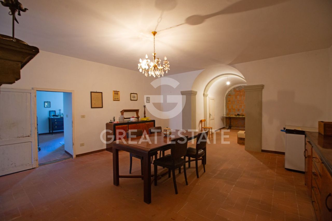 Дом в Читта-ди-Кастелло, Италия, 593.2 м² - фото 11