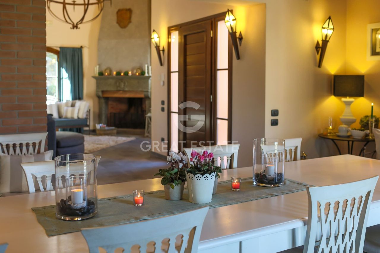 Вилла в Лаятико, Италия, 411.5 м² - фото 12