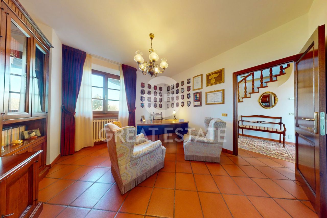 Дом в Кастильоне-дель-Лаго, Италия, 425.25 м² - фото 12