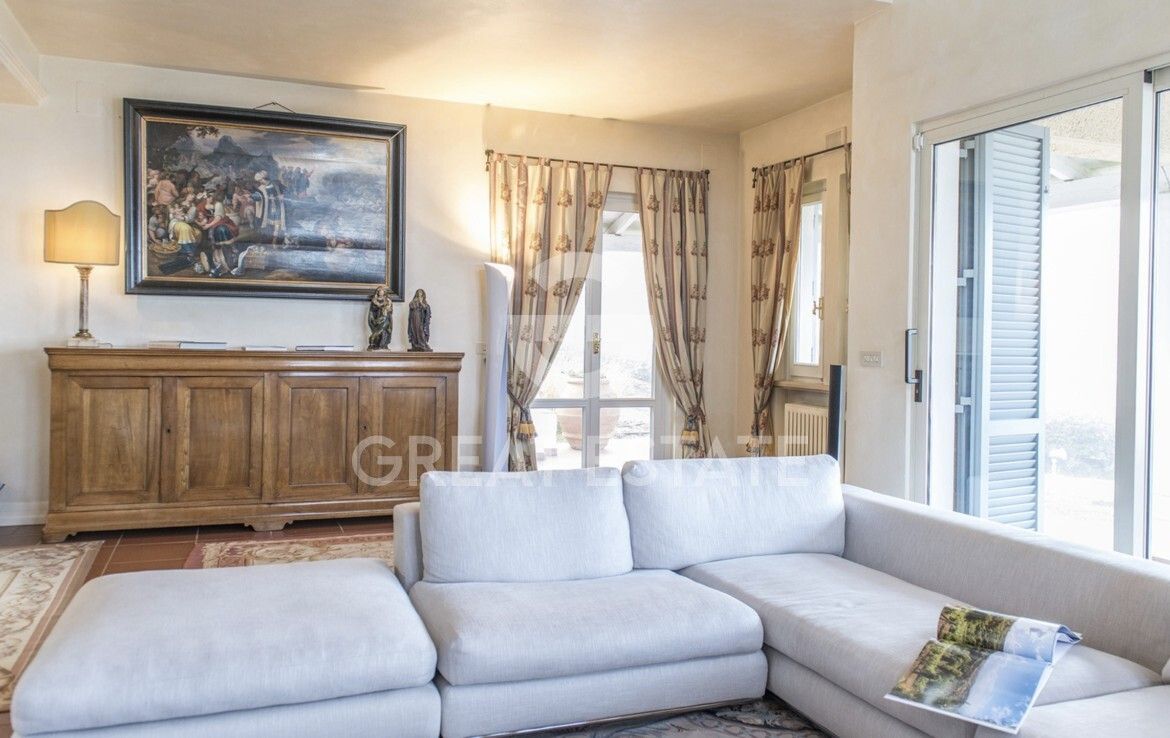 Вилла в Ареццо, Италия, 616.6 м² - фото 15