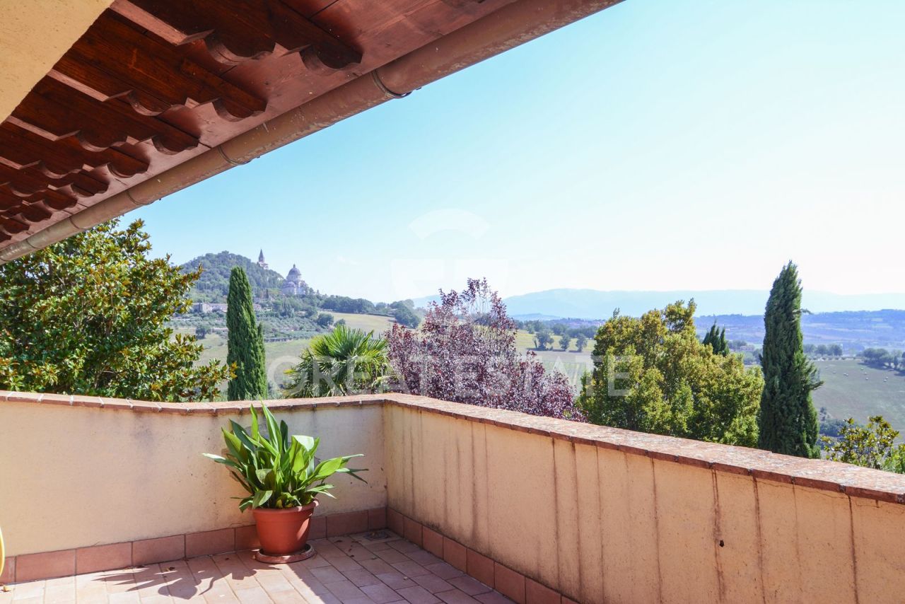 Вилла в Тоди, Италия, 489.55 м² - фото 17