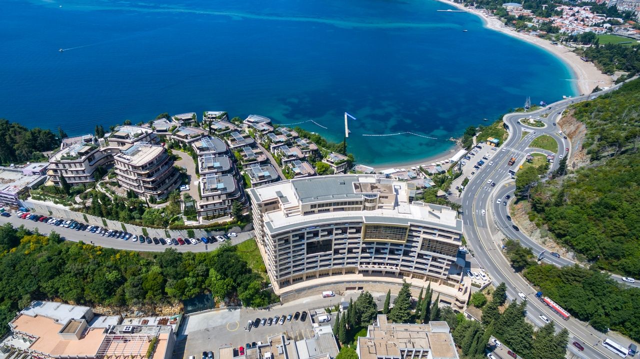 Квартира в Будве, Черногория, 78 м² - фото 14