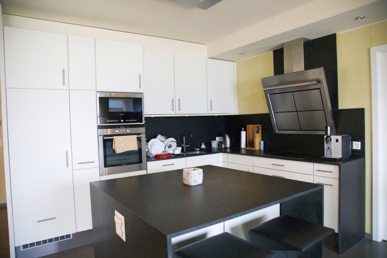 Апартаменты в Монтрё, Швейцария, 180 м² - фото 8