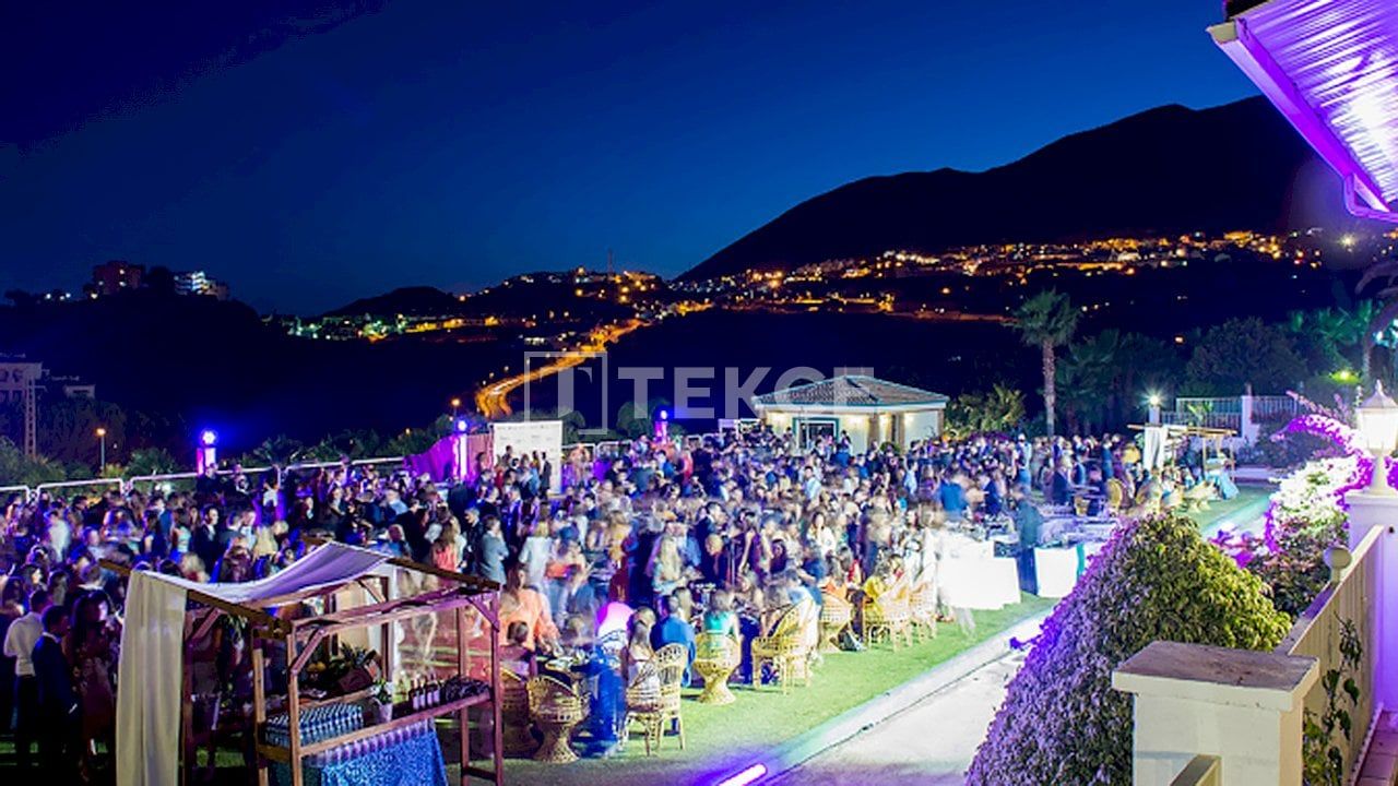 Отель, гостиница в Бенальмадене, Испания, 11 000 м² - фото 16