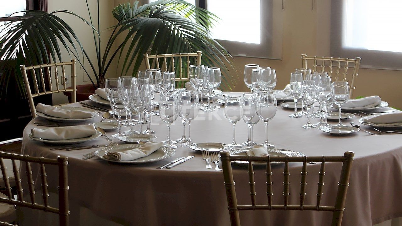 Отель, гостиница в Бенальмадене, Испания, 11 000 м² - фото 18