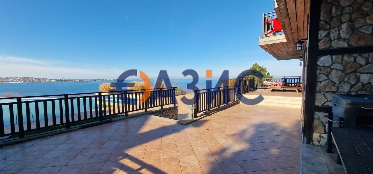 Дом в Созополе, Болгария, 489.2 м² - фото 3