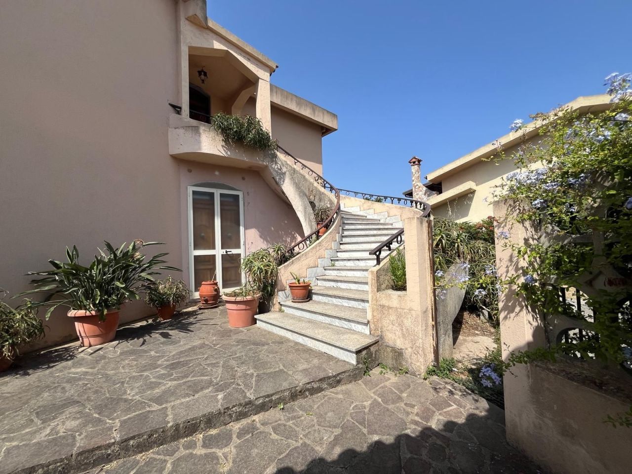 Вилла в Скалее, Италия, 309 м² - фото 3