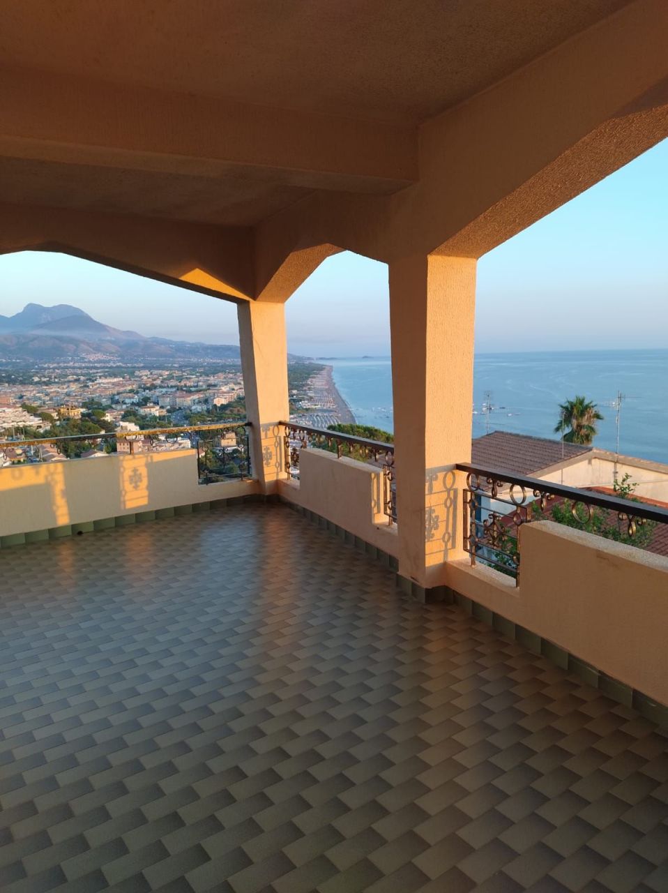 Вилла в Скалее, Италия, 309 м² - фото 13