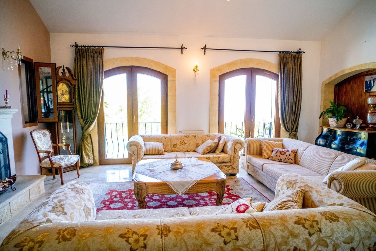 Вилла в Алсанджаке, Кипр, 220 м² - фото 4