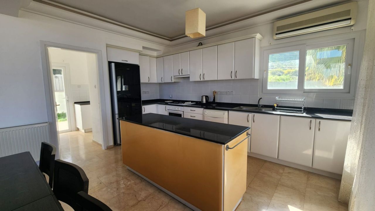 Вилла в Кирении, Кипр, 286 м² - фото 19