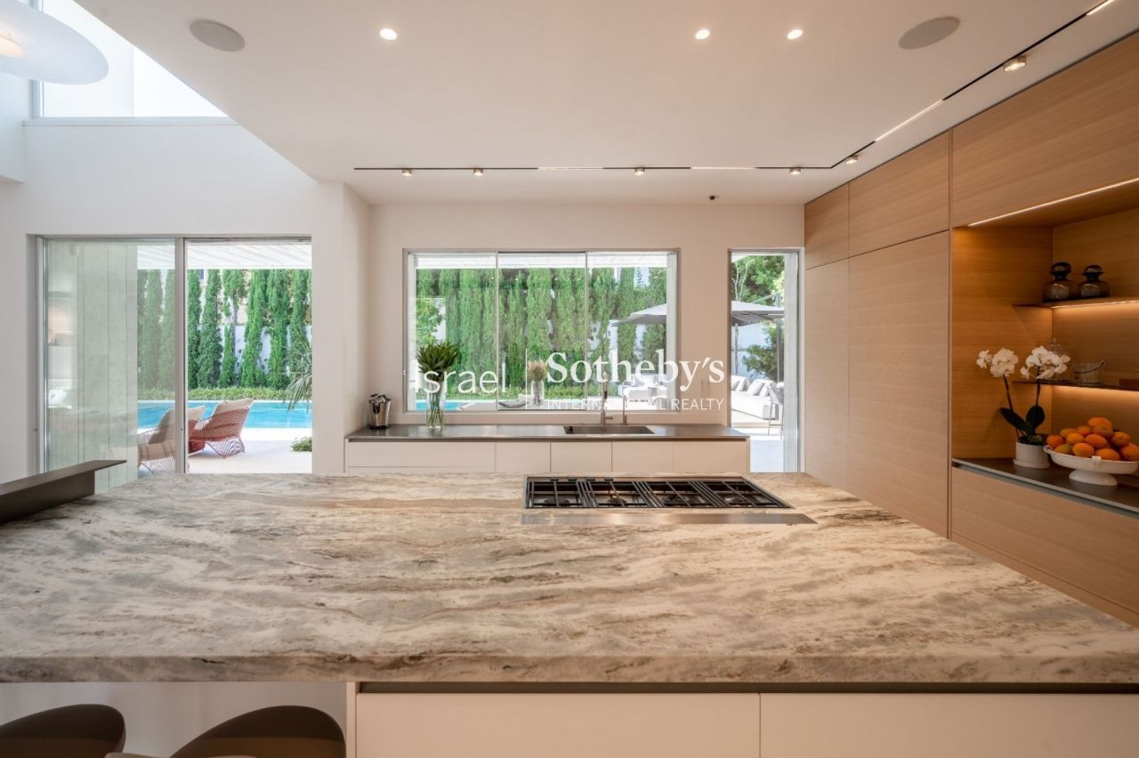 Вилла в Герцлии, Израиль, 547 м² - фото 9