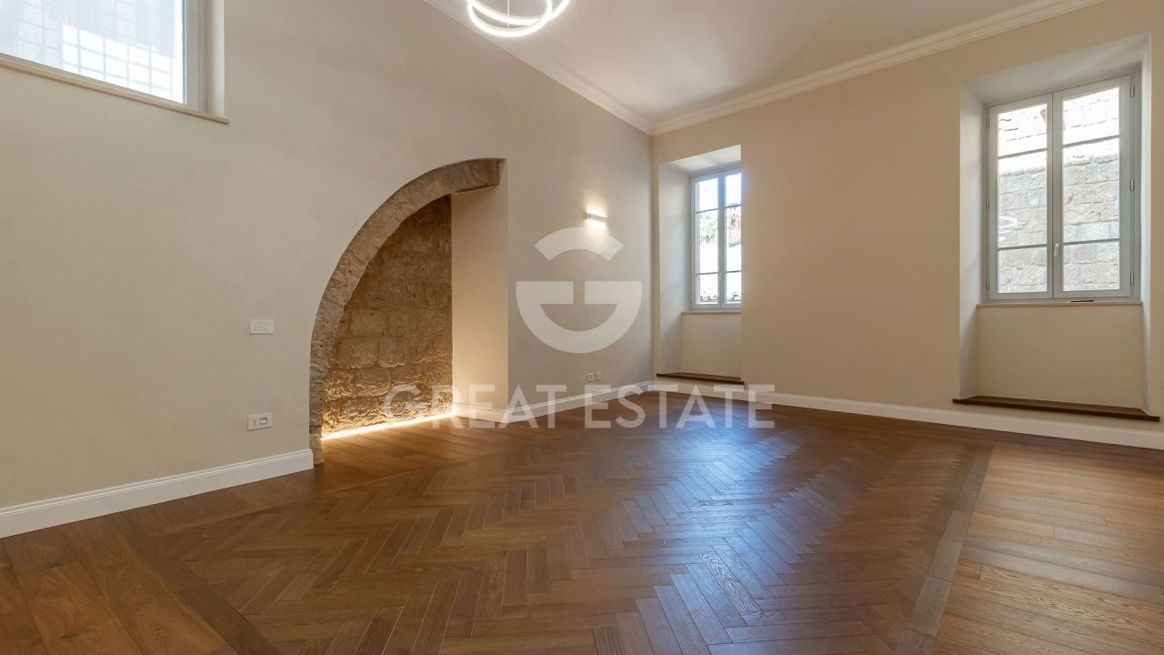 Апартаменты в Орвието, Италия, 170.6 м² - фото 1