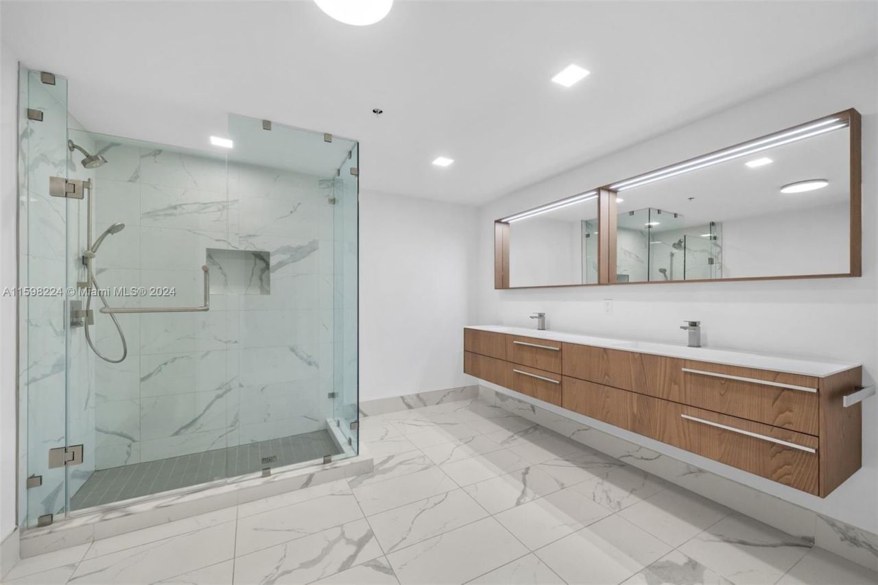 Квартира в Майами, США, 160 м² - фото 12