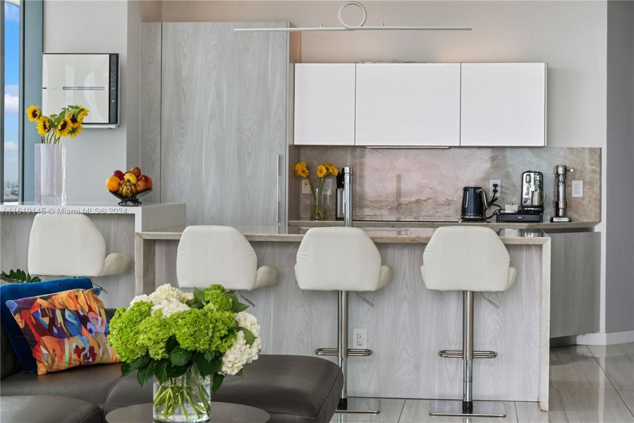 Квартира в Майами, США, 220 м² - фото 6