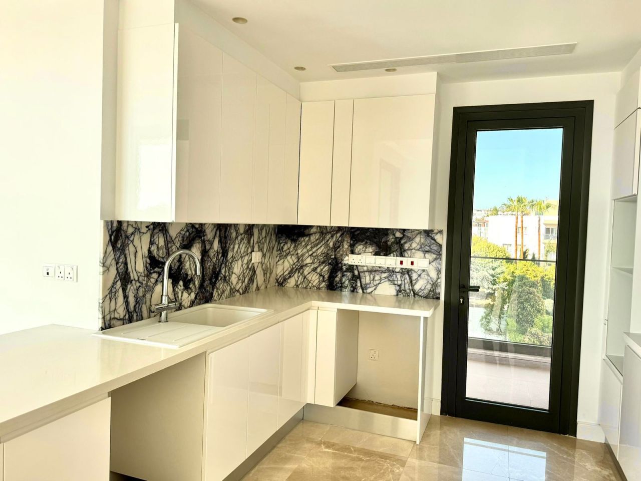 Апартаменты в Ермасойе, Кипр, 150 м² - фото 6