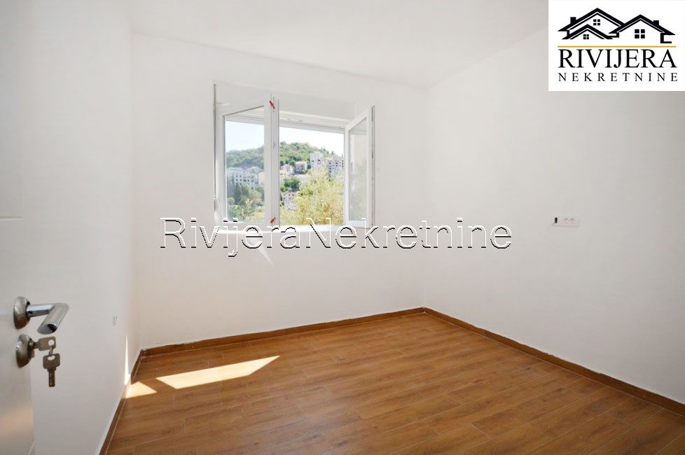 Квартира в Херцег-Нови, Черногория, 47 м² - фото 5