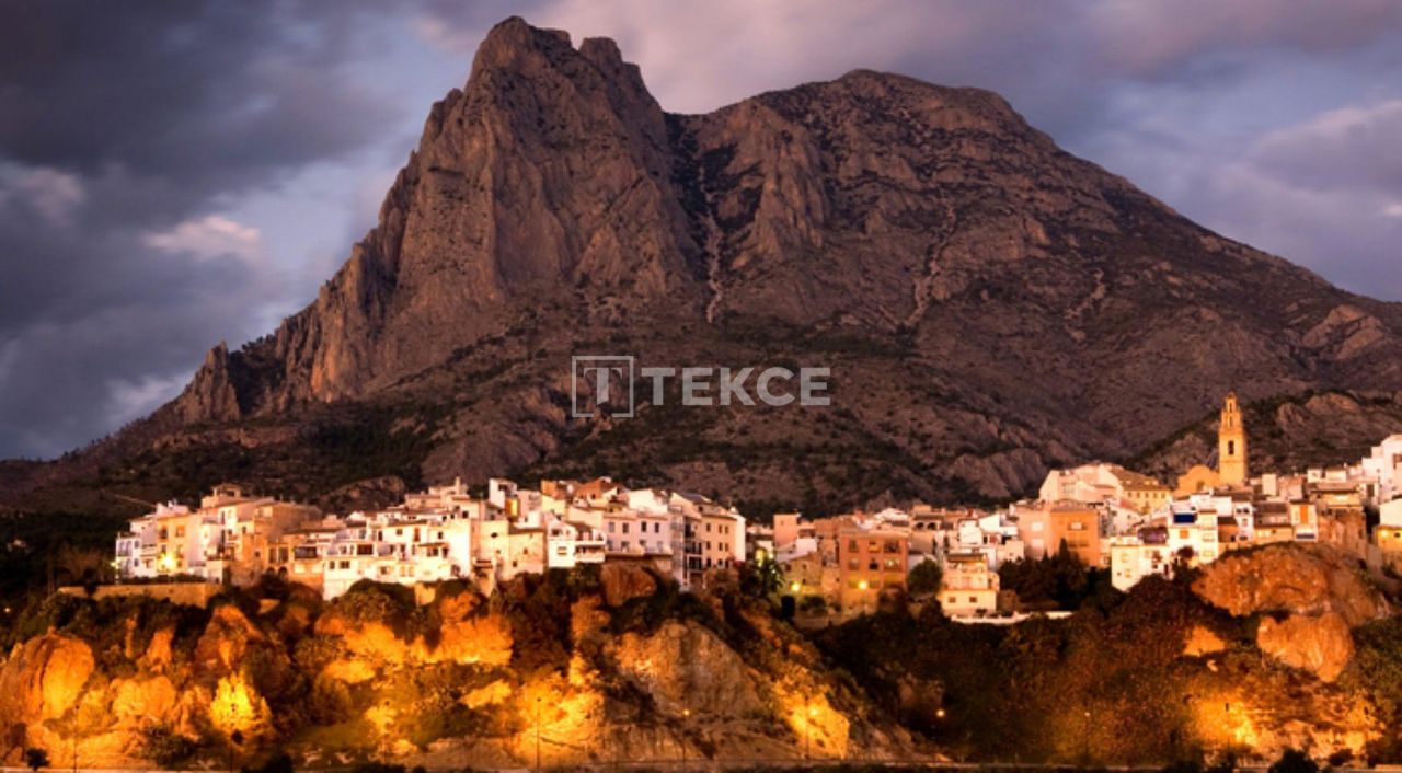 Вилла в Финестрате, Испания, 208 м² - фото 13