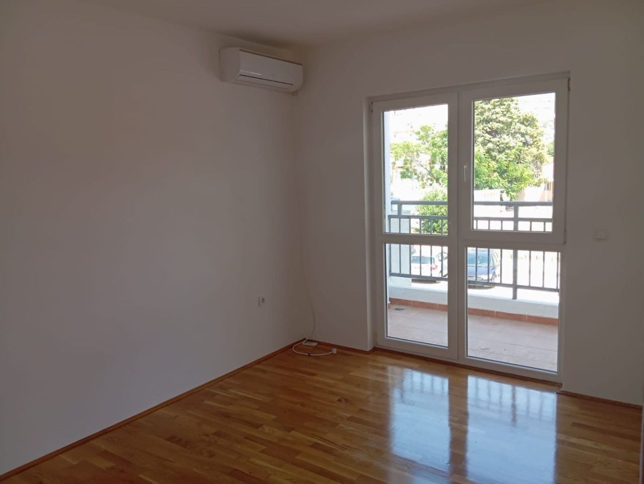 Квартира в Баре, Черногория, 83 м² - фото 11