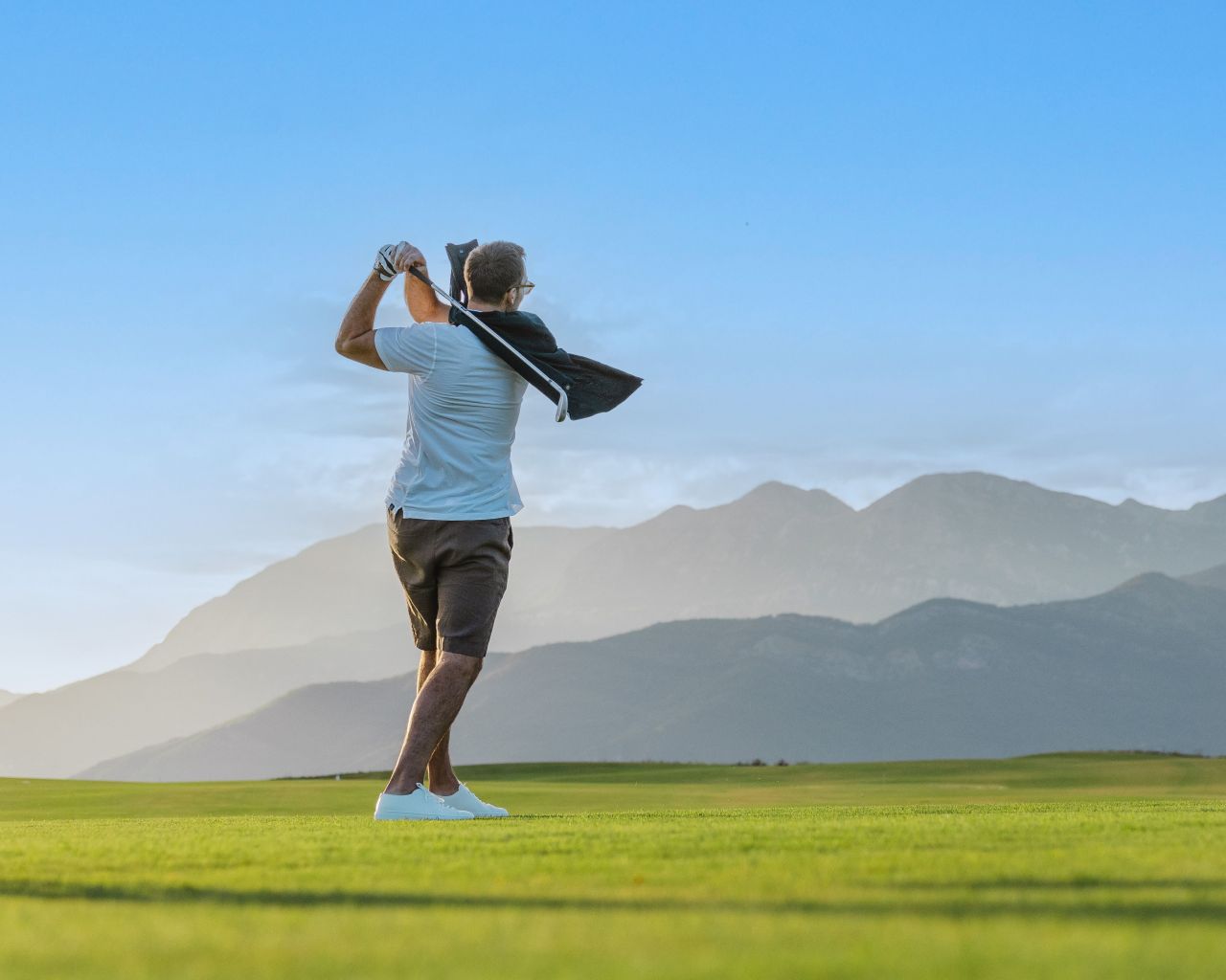 Студия в Тивате, Черногория, 40.6 м² - фото 8