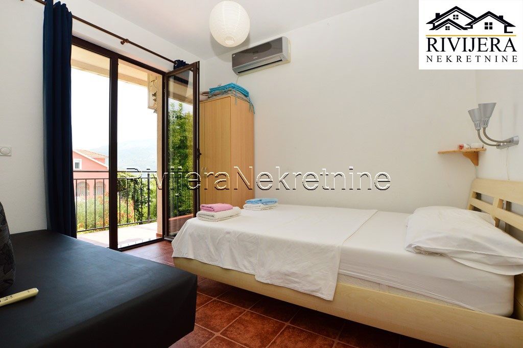 Квартира в Херцег-Нови, Черногория, 90 м² - фото 10