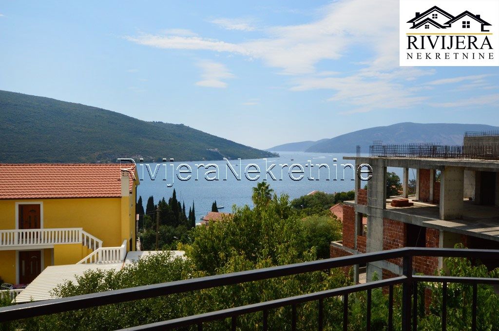 Квартира в Херцег-Нови, Черногория, 90 м² - фото 14