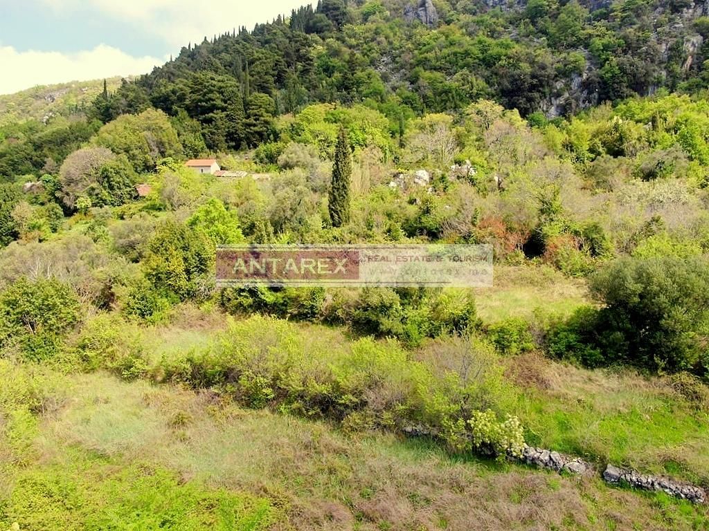 Земля в Херцег-Нови, Черногория, 2 306 м² - фото 5