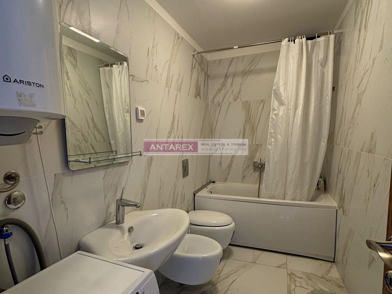 Апартаменты в Доброте, Черногория, 78 м² - фото 10