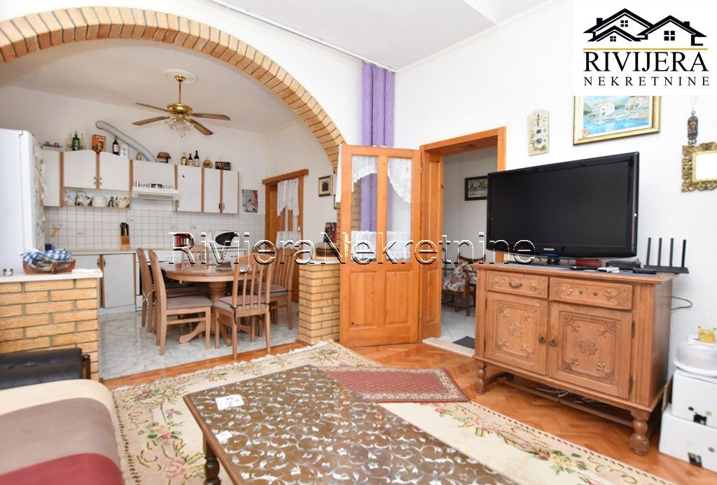 Дом в Херцег-Нови, Черногория, 365 м² - фото 13