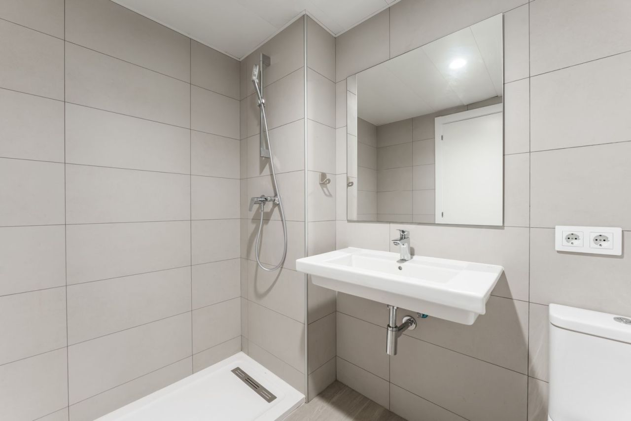 Апартаменты в Барселоне, Испания, 74 м² - фото 12