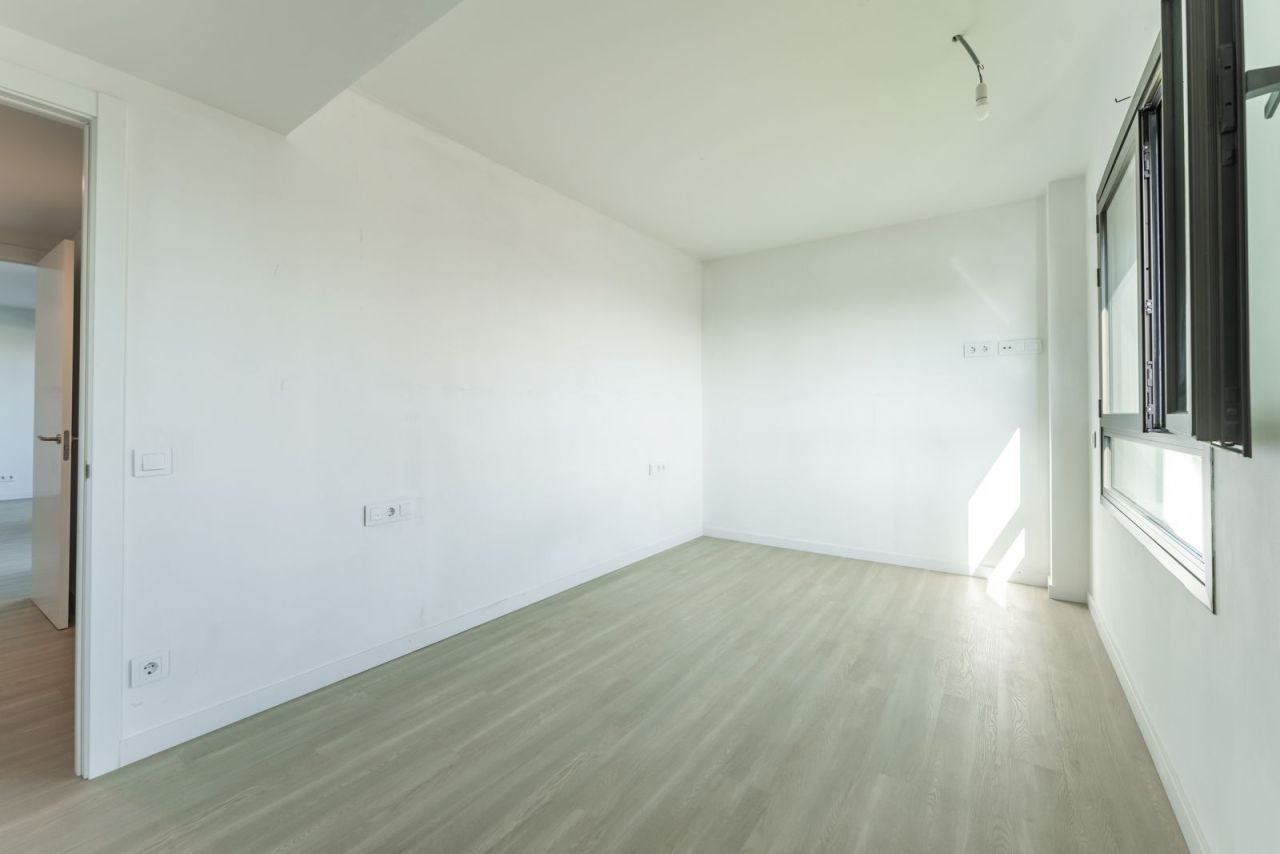 Апартаменты в Барселоне, Испания, 74 м² - фото 11