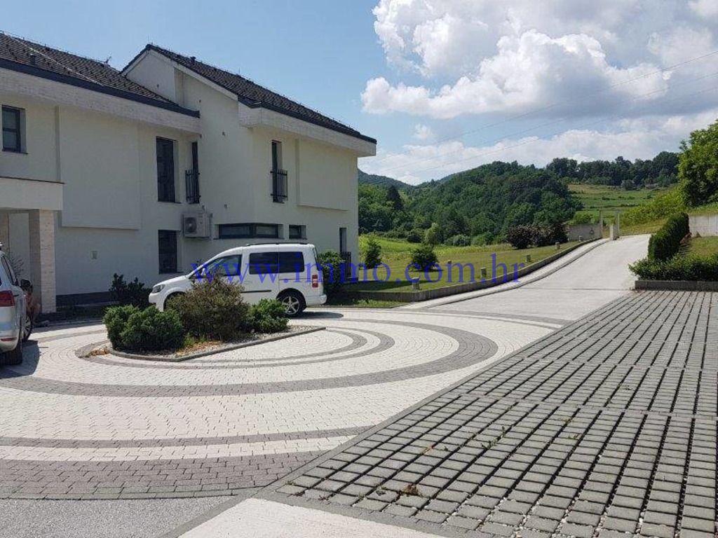 Коммерческая недвижимость в Тухельске Топлице, Хорватия, 700 м² - фото 13