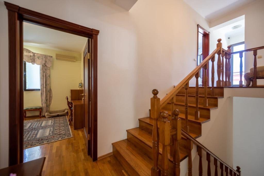 Дом в Которе, Черногория, 450 м² - фото 9