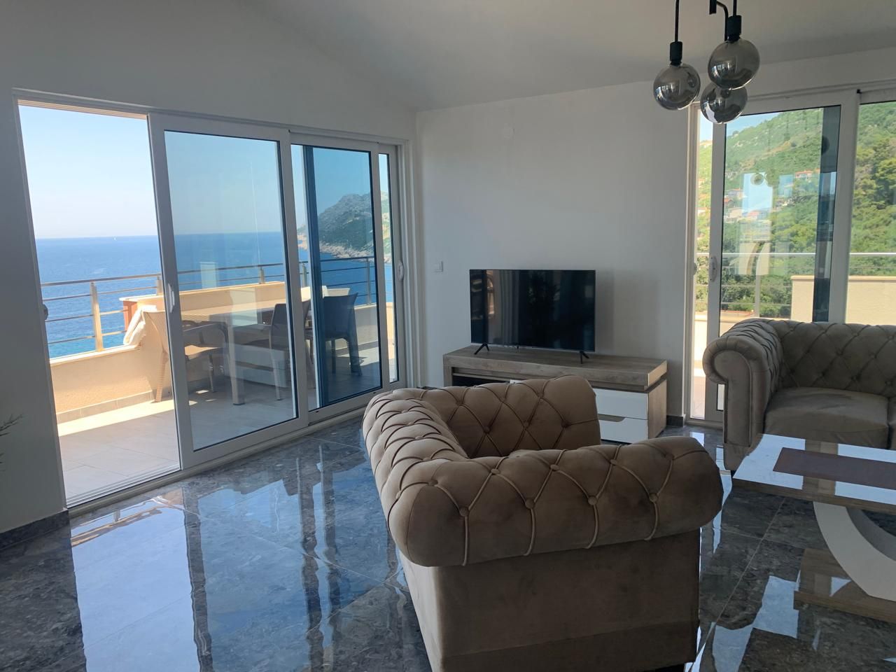 Квартира в Добра Воде, Черногория, 134 м² - фото 2