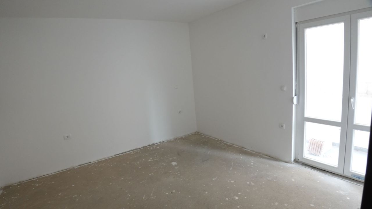 Квартира в Баре, Черногория, 59 м² - фото 14