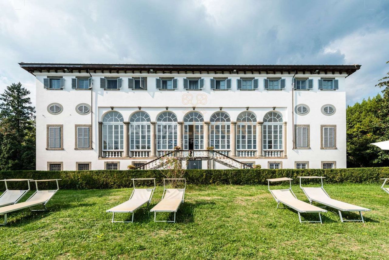 Апартаменты в Капаннори, Италия, 186 м² - фото 8