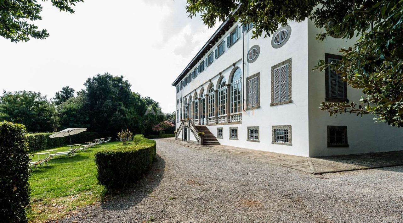 Апартаменты в Капаннори, Италия, 186 м² - фото 10