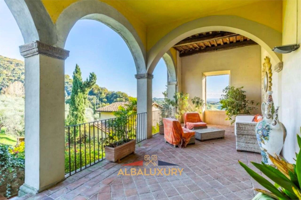 Вилла в Лукке, Италия, 1 200 м² - фото 11