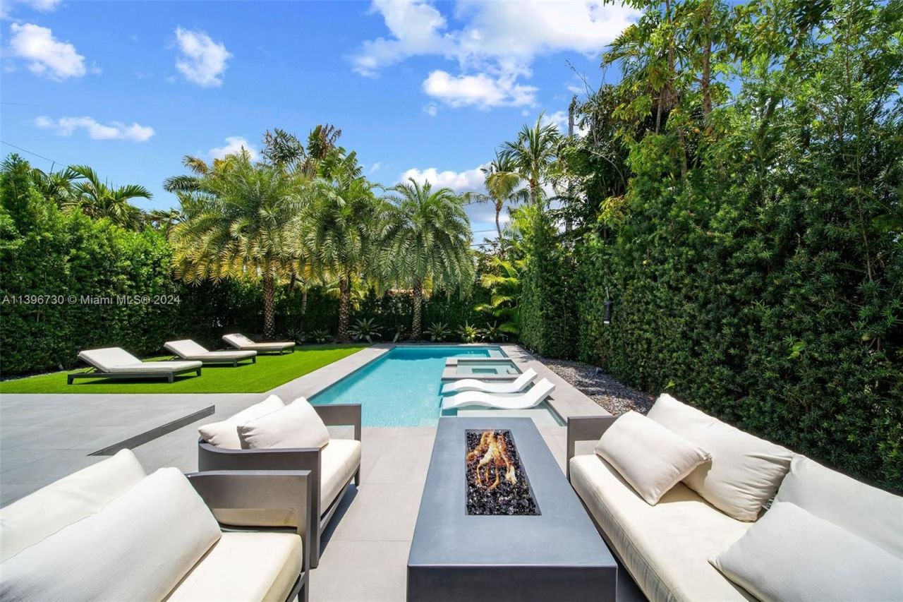 Дом в Майами, США, 330 м² - фото 2