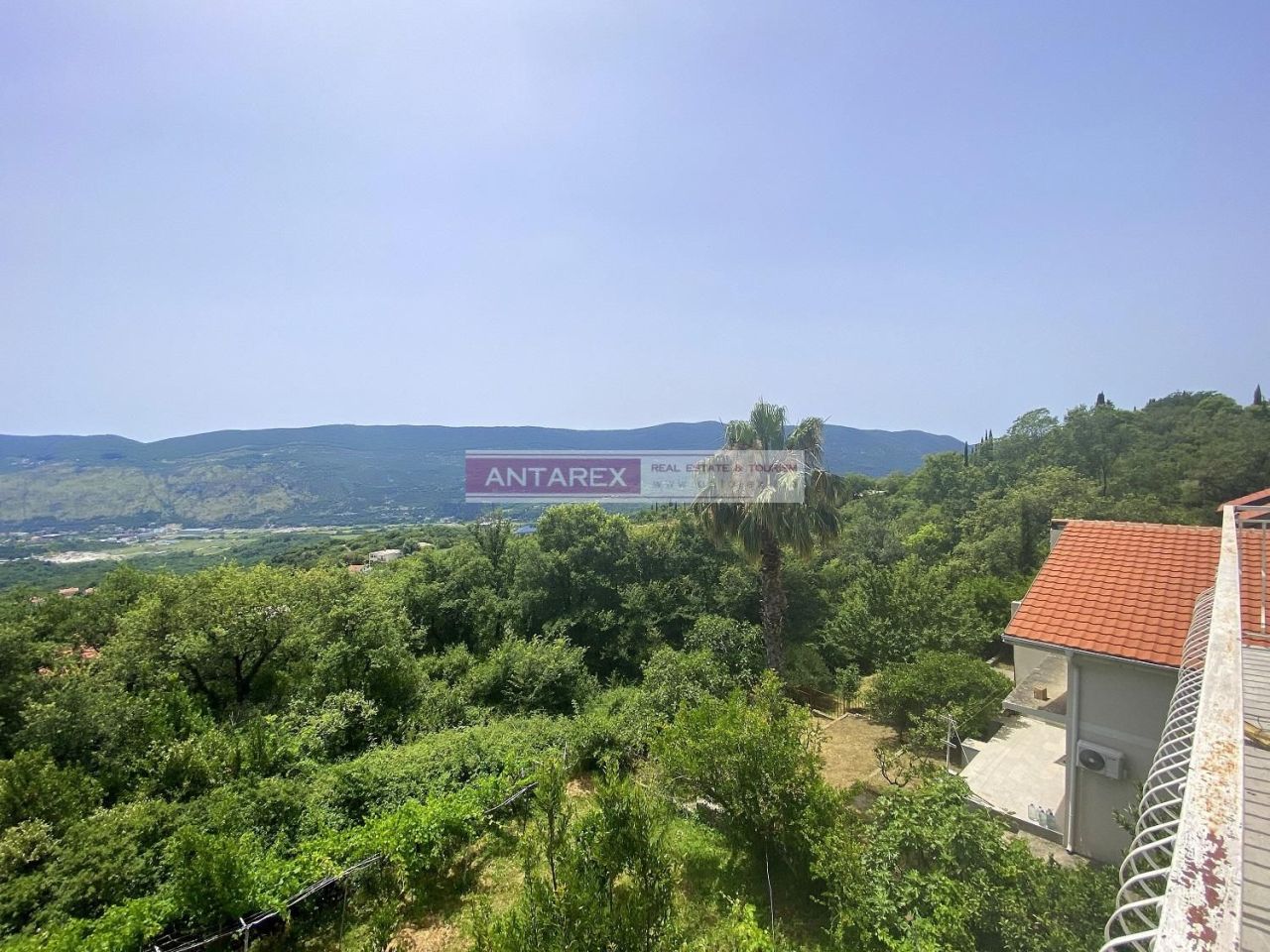 Вилла в Херцег-Нови, Черногория, 226 м² - фото 15