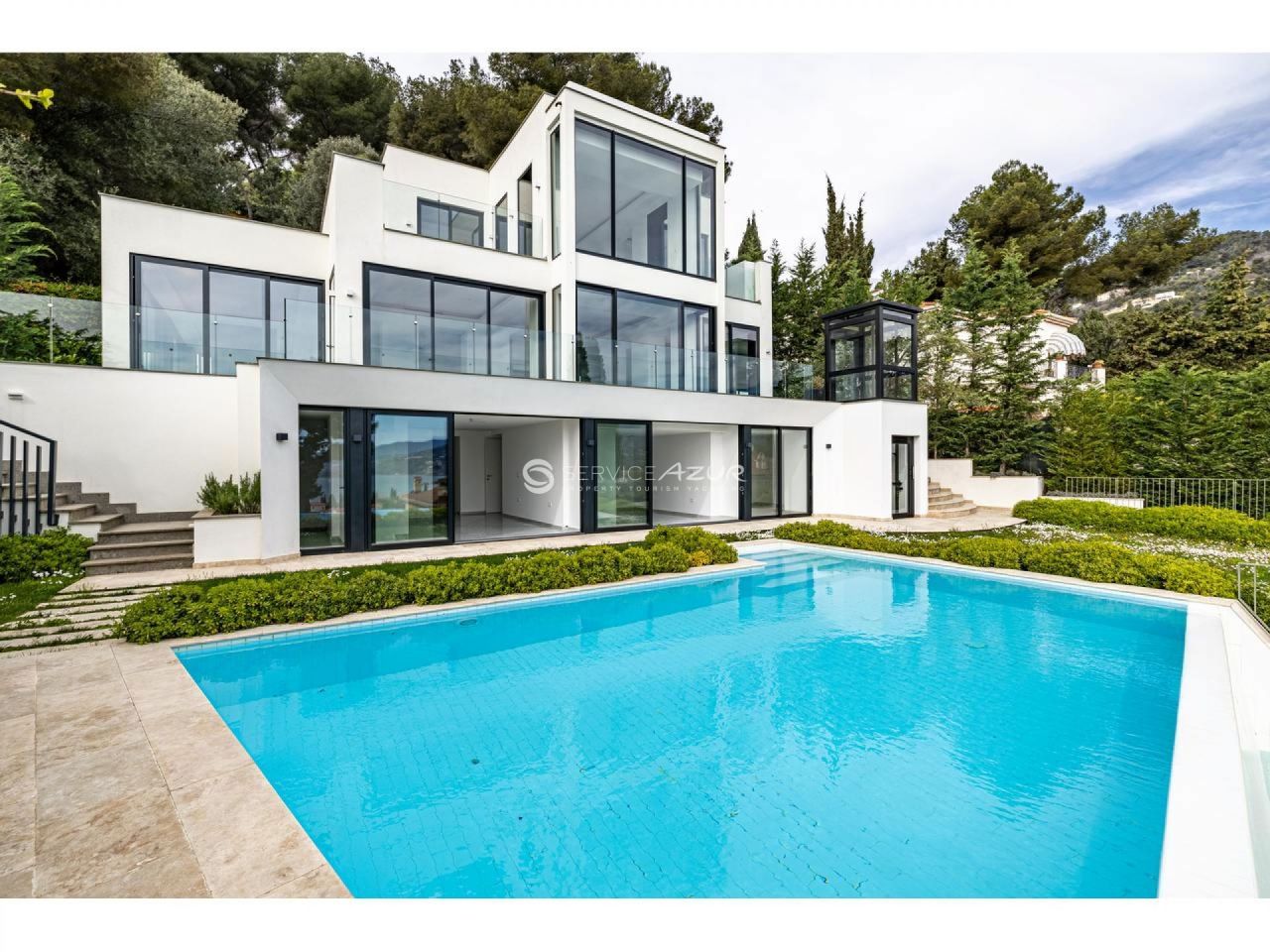 Вилла в Рокбрюн-Кап-Мартен, Франция, 350 м² - фото 3