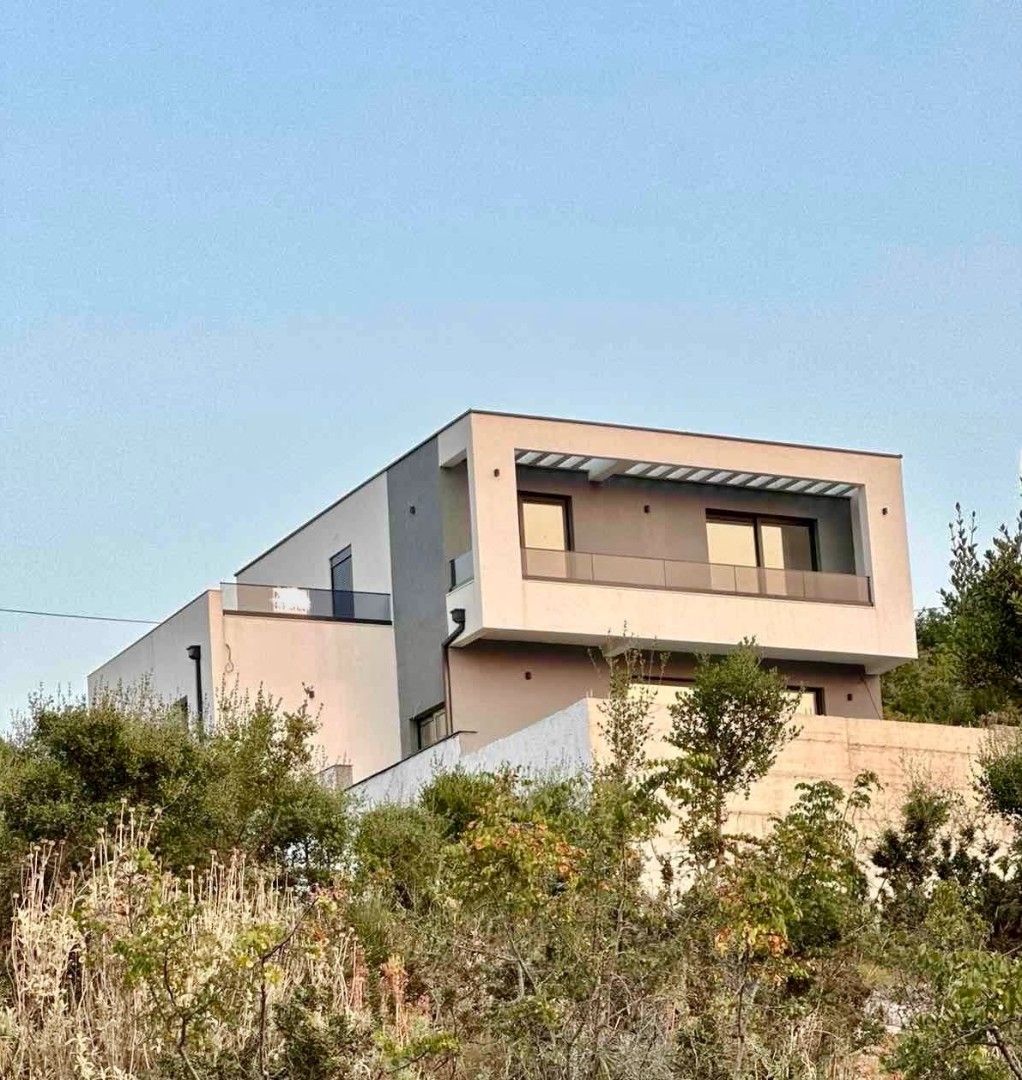 Дом в Баре, Черногория, 220 м² - фото 2