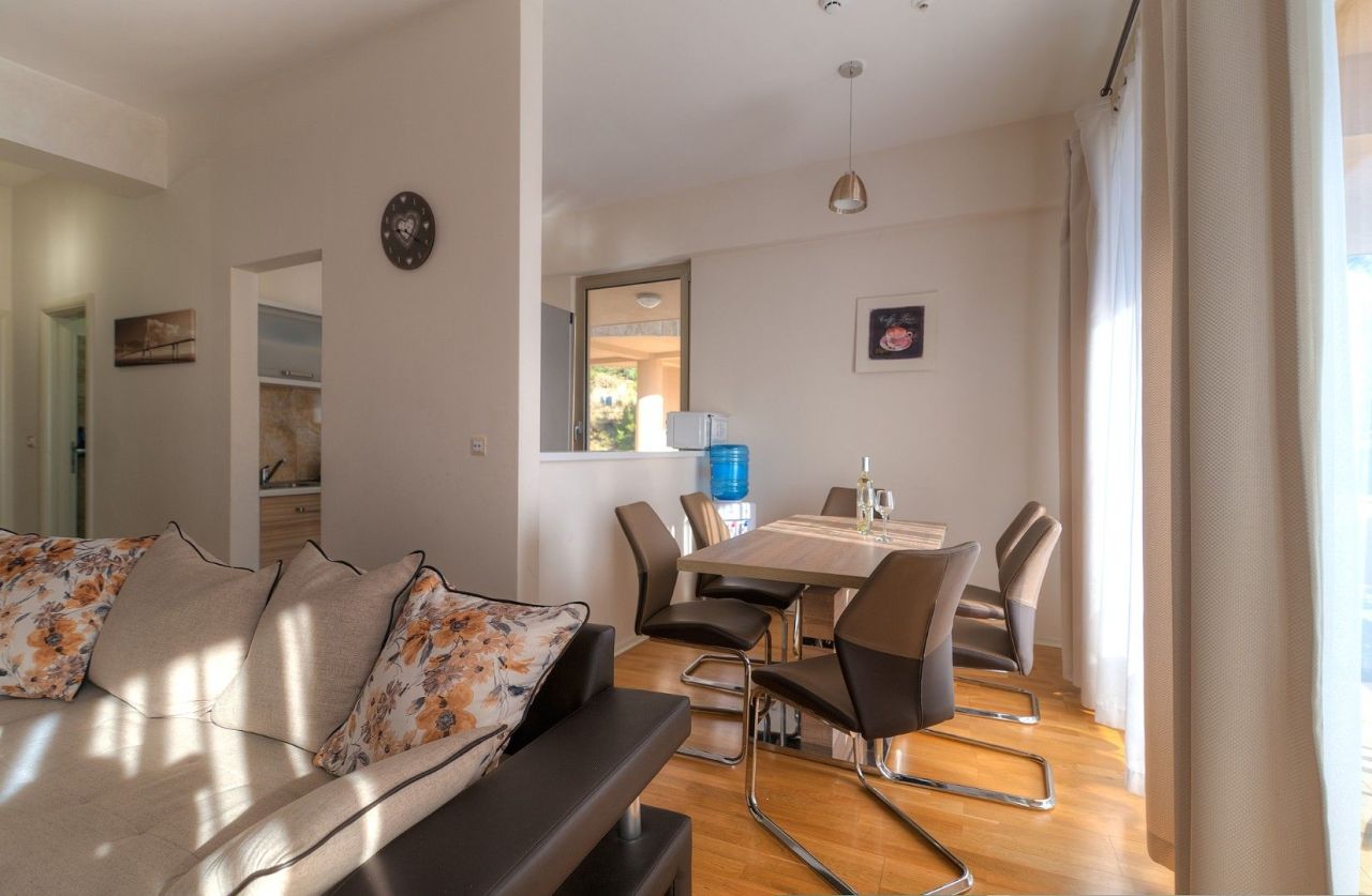 Квартира в Будве, Черногория, 149 м² - фото 3