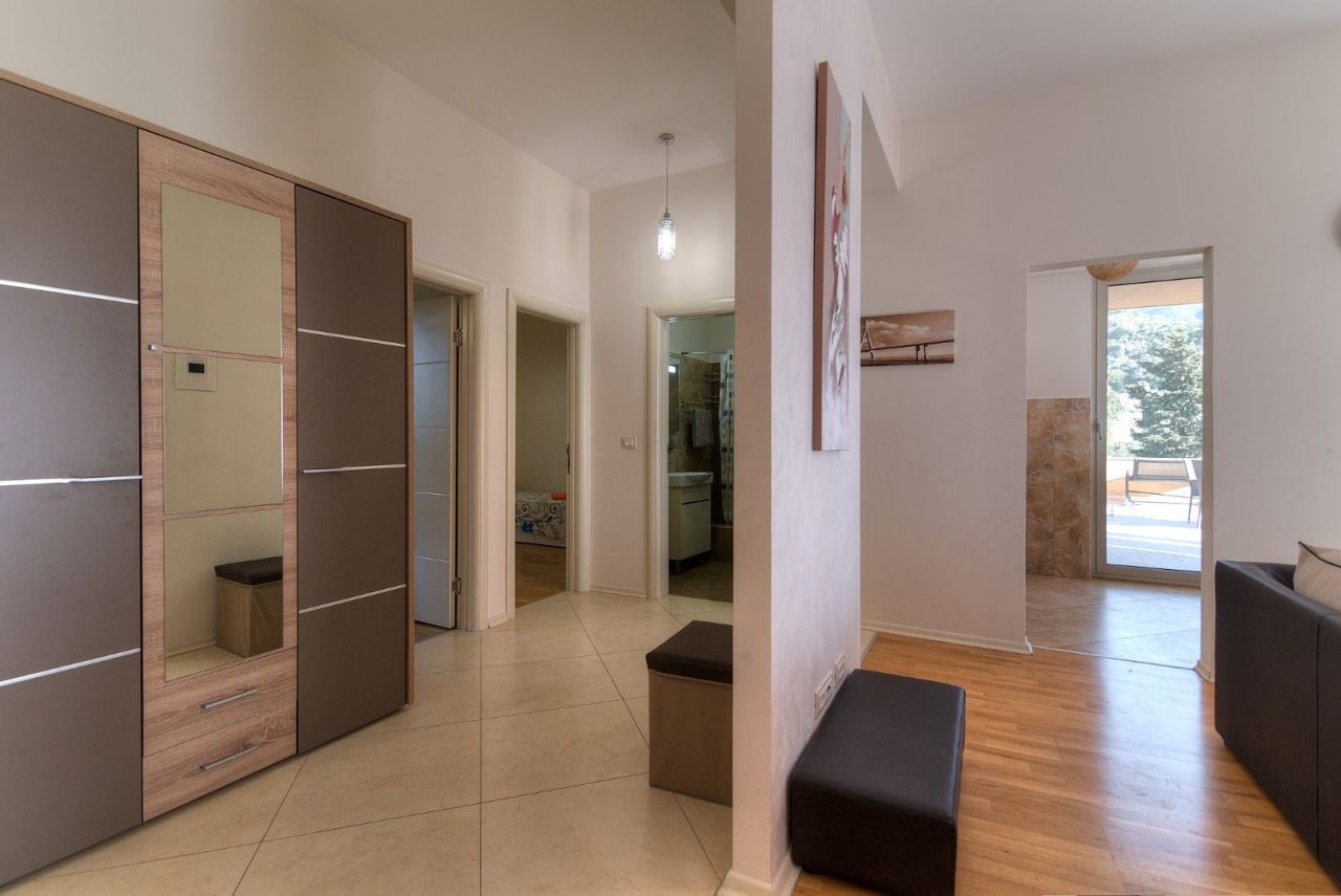 Квартира в Будве, Черногория, 149 м² - фото 4