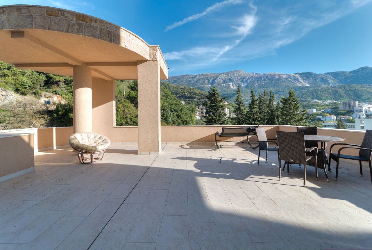 Квартира в Будве, Черногория, 149 м² - фото 12