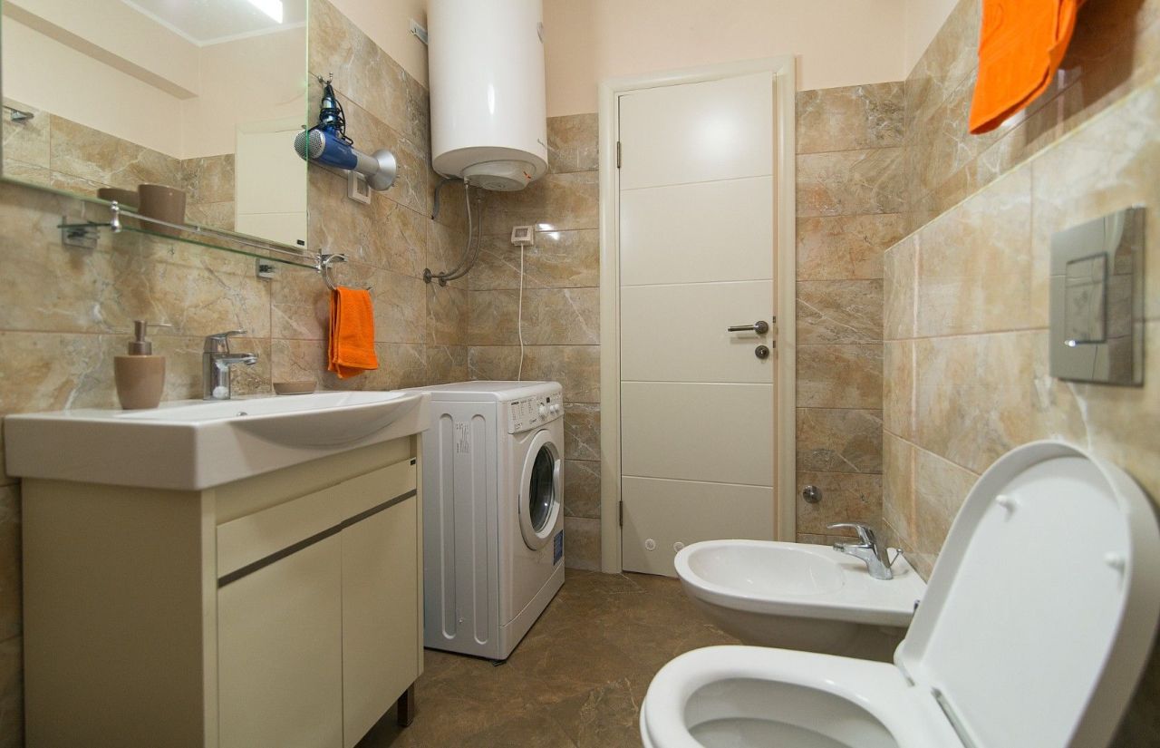 Квартира в Будве, Черногория, 125 м² - фото 14