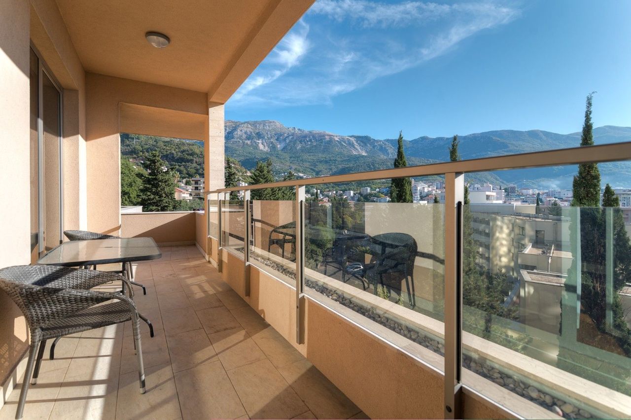 Квартира в Будве, Черногория, 149 м² - фото 14