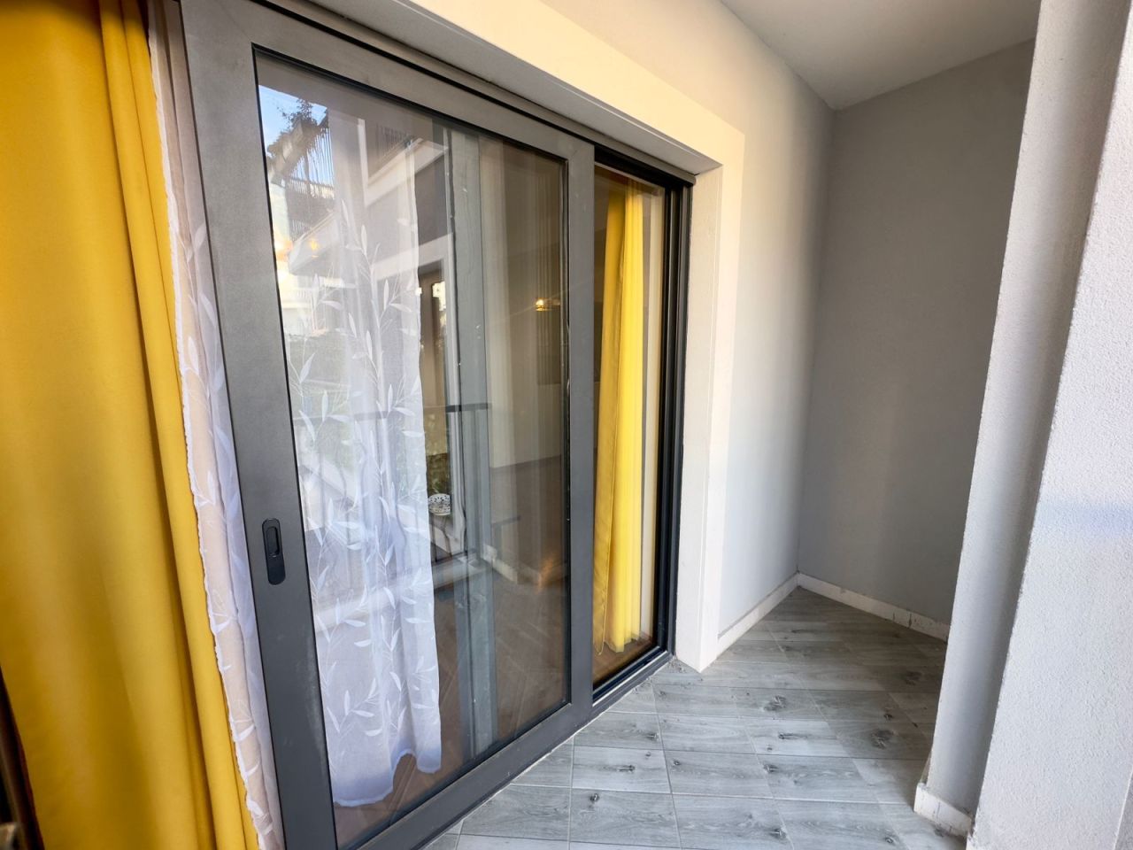 Квартира в Будве, Черногория, 72 м² - фото 17