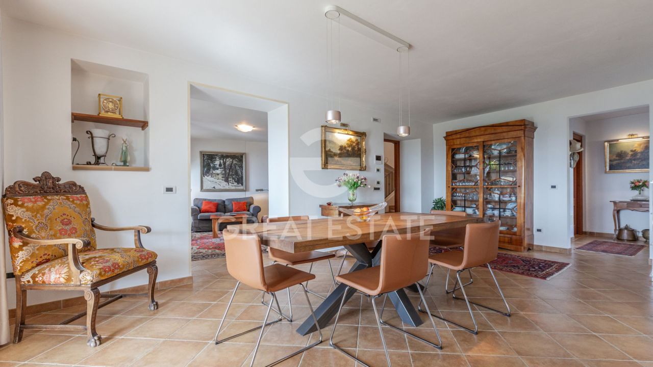 Вилла в Пассиньяно-суль-Тразимено, Италия, 388 м² - фото 10