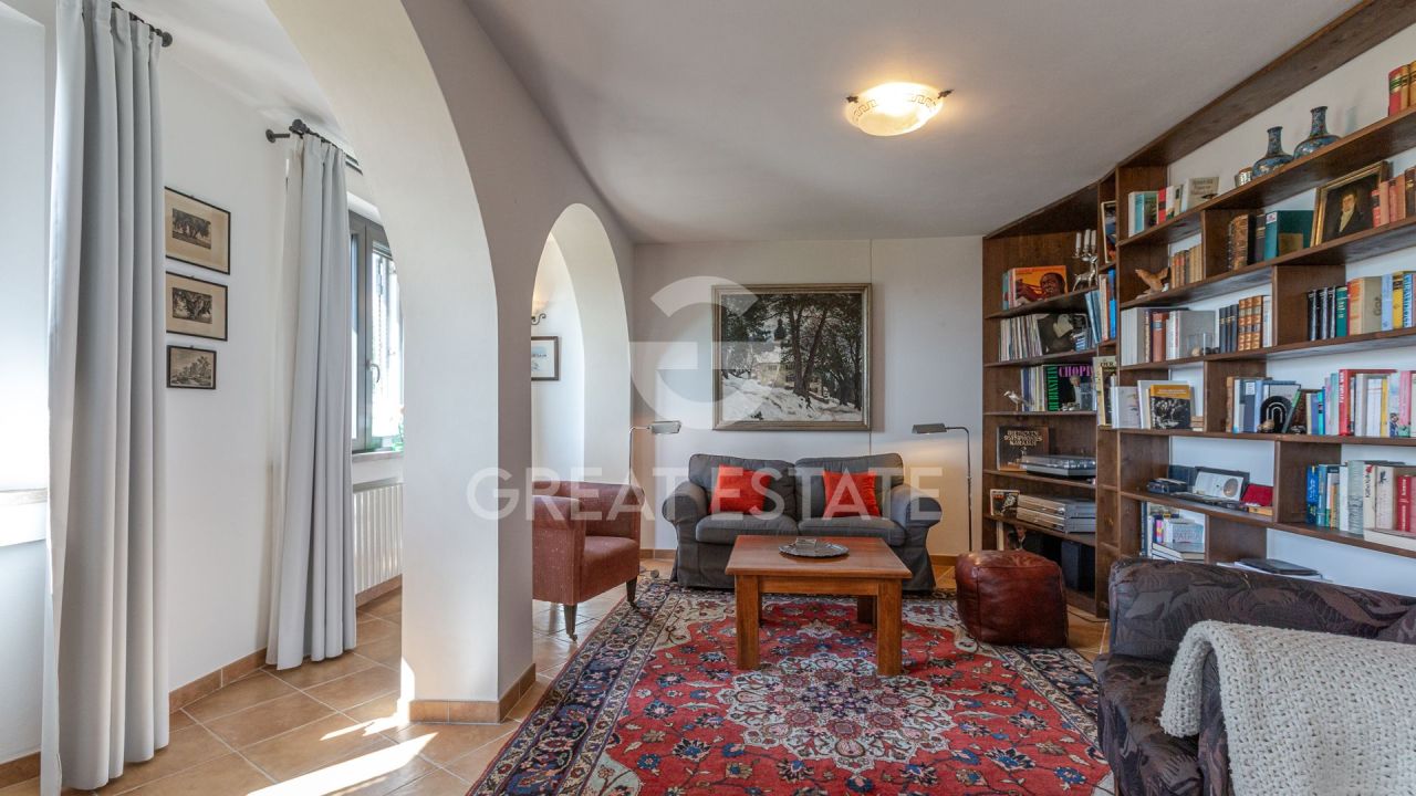 Вилла в Пассиньяно-суль-Тразимено, Италия, 388 м² - фото 15